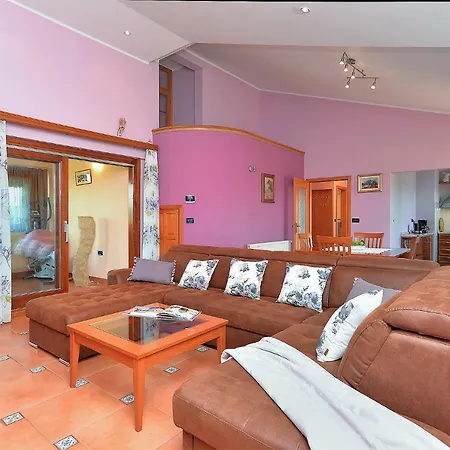 Robert 1917 Appartement *